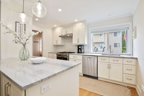 apt-9-75 Cos Cob Ave, Cos Cob, CT, 06807-2157 | Card Image