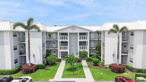 303-8 Colonial Club Dr, Boynton Beach, FL, 33435-8329 | Card Image
