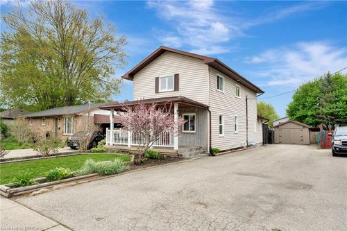 126 Silver St, Paris, ON, N3L1V4 | Card Image