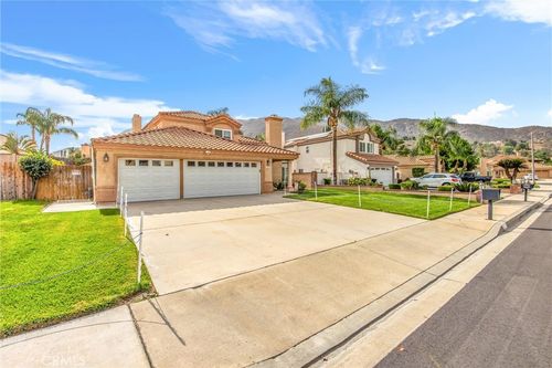 2574 Carbon Ct, Colton, CA, 92324-9753 | Card Image