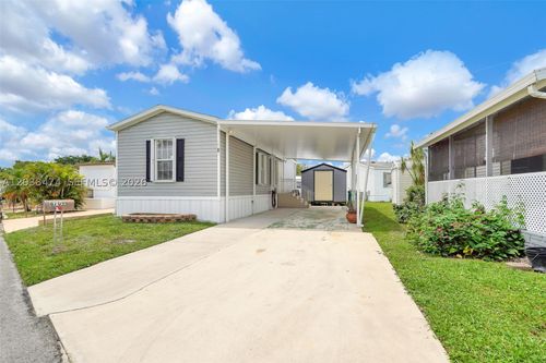 8709 Sw 17th St, Davie, FL, 33324-5105 | Card Image