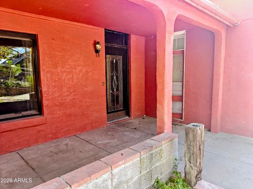 196 E Cedar St, Globe, AZ, 85501-2104 | Card Image