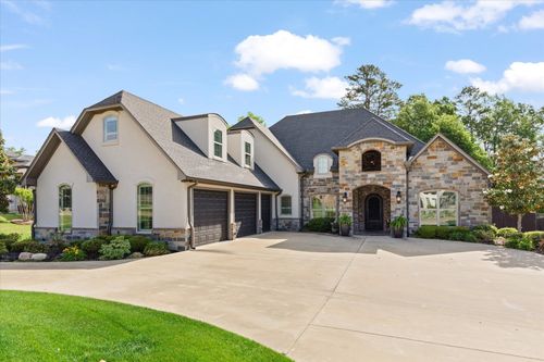 1111 Masters Way, Longview, TX, 75605-2715 | Card Image