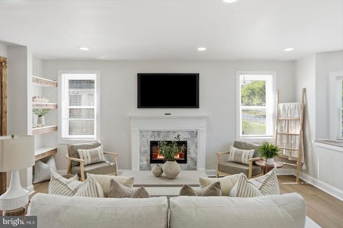 4321 Loch Raven Blvd, BALTIMORE, MD, 21218-1504 | Card Image