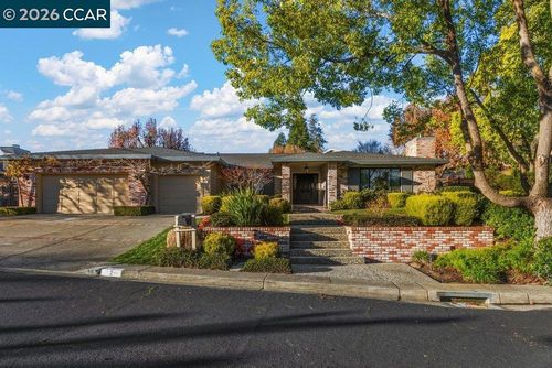 2 Willow Springs Ln, Moraga, CA, 94556-2102 | Card Image