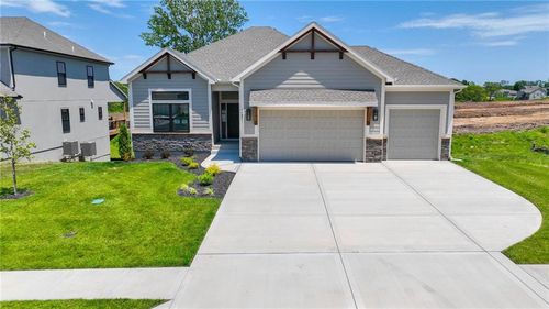 10511 N Liberty St, Kansas City, MO, 64155-2891 | Card Image
