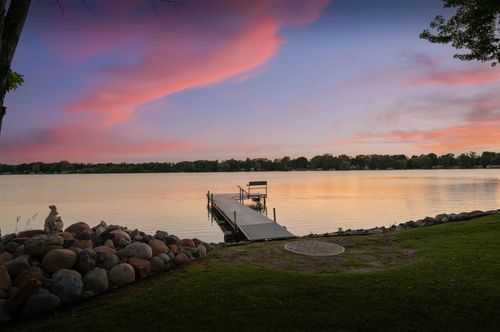 28310 Lakewood Dr Nw, Isanti, MN, 55040-5902 | Card Image