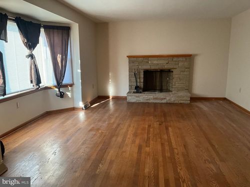 404 S Coldbrook Ave, CHAMBERSBURG, PA, 17201-2720 | Card Image