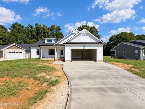 32 Clio Ct, Selma, NC, 27576-2581 | Card Image