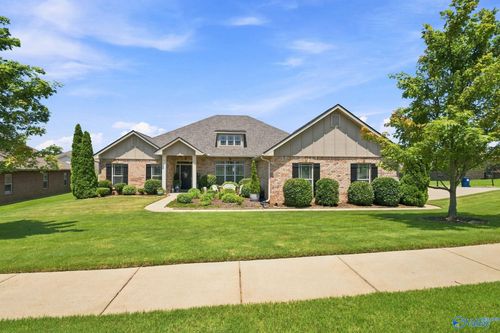 12 Nutcracker Ln Sw, Huntsville, AL, 35824-4088 | Card Image