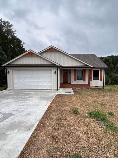 1121 Bell Loop, CHATSWORTH, GA, 30705-7114 | Card Image