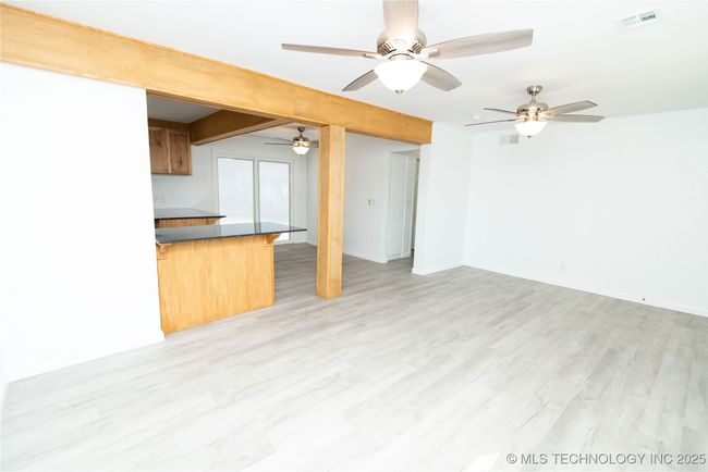 4613 N Main St, House other with 3 bedrooms, 2 bathrooms and null parking in Tulsa OK | Image 11