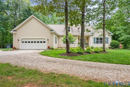 3936 Liberty Chapel Rd, Appomattox, VA, 24522-4129 | Card Image
