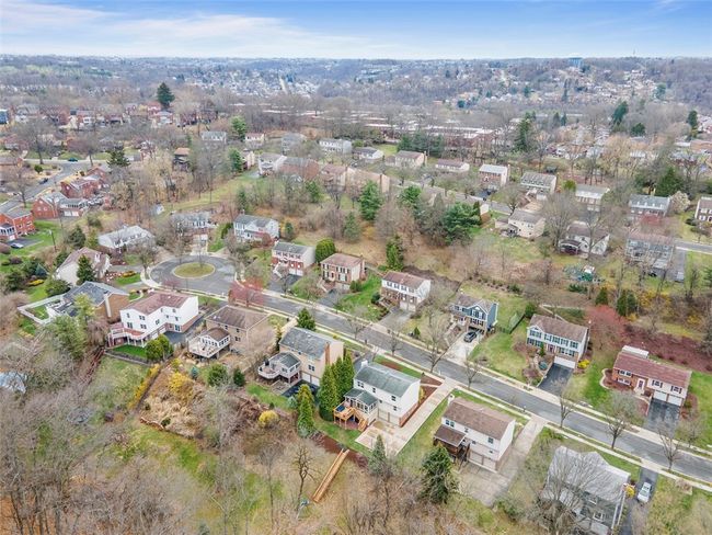 109 Halsey Ct, House other with 4 bedrooms, 3 bathrooms and 2 parking in Mt. Lebanon PA | Image 41