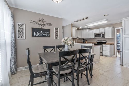 727 Harpeth Pkwy W, Nashville, TN, 37221-3503 | Card Image