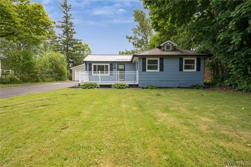 2605 Hakanaw Ave, Hamburg, NY, 14075-5712 | Card Image