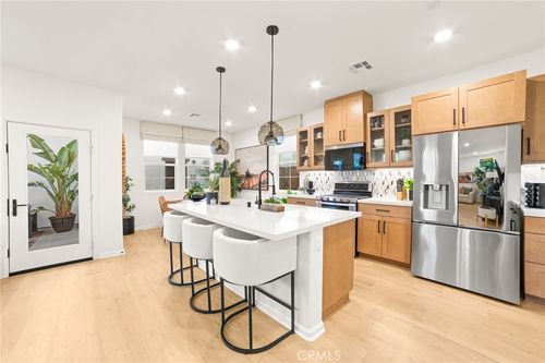 4037 Summer Way, Corona, CA, 92883-3699 | Card Image