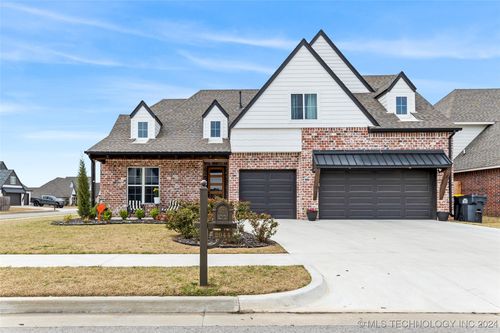 2044 E 138th Place S, Bixby, OK, 74008 | Card Image