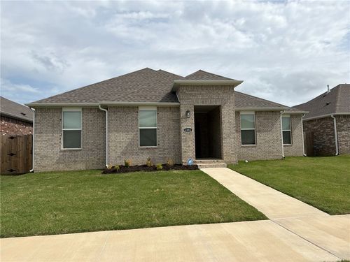 4804 W Sturgeon St, Fayetteville, AR, 72704-7248 | Card Image