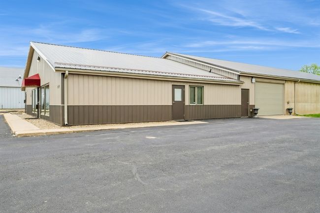1070 Lyons Ln, Home with 0 bedrooms, 0 bathrooms and null parking in Marion IA | Image 5