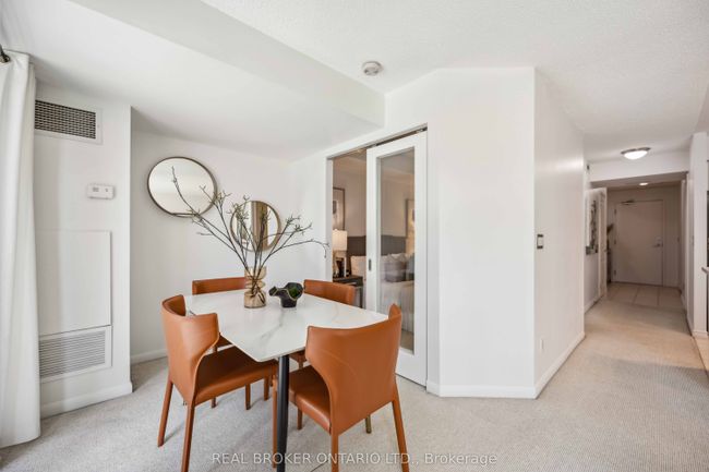 1913 - 18 Yonge St, Condo with 2 bedrooms, 2 bathrooms and null parking in Toronto ON | Image 16