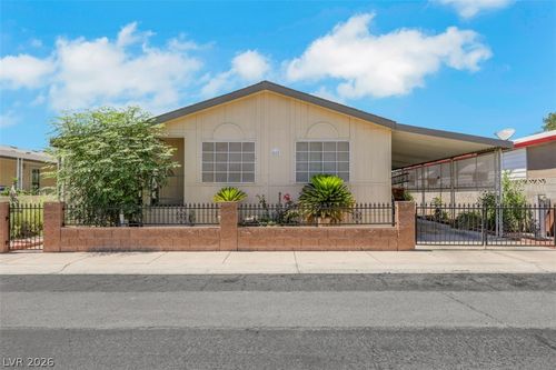 3519 Isle Royale Dr, Las Vegas, NV, 89122-4012 | Card Image