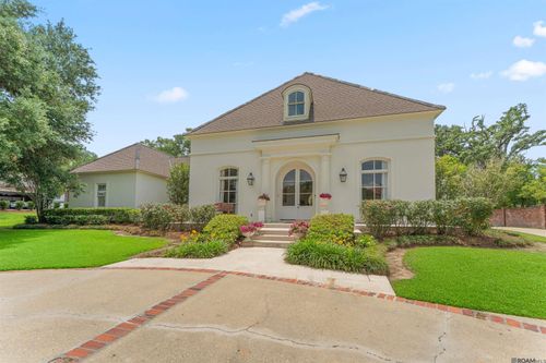 19420 N Muirfield Cir, Baton Rouge, LA, 70810-5985 | Card Image