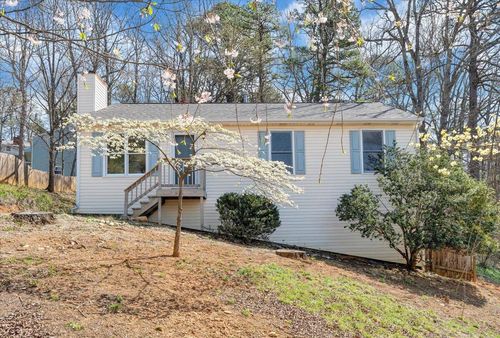5146 Overland Dr, Roanoke, VA, 24018-9302 | Card Image