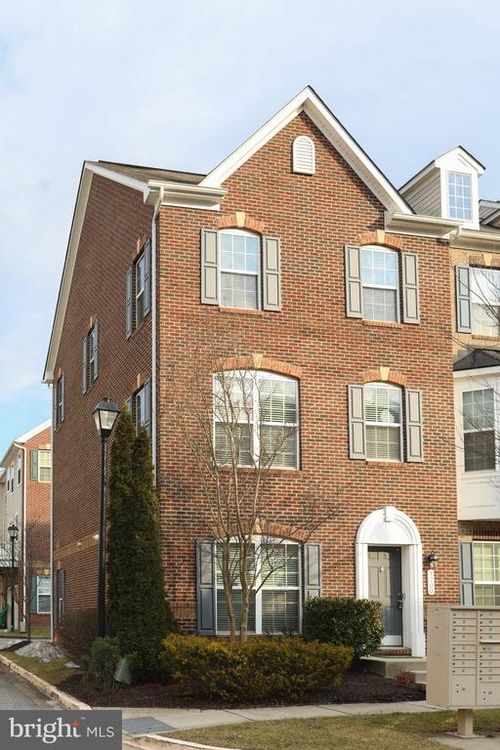 1700 Walcott Ln, UPPER MARLBORO, MD, 20774-2417 | Card Image