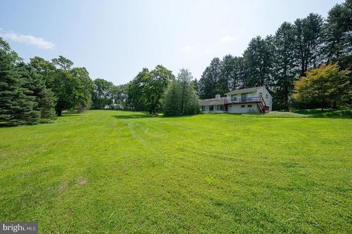 1011 N Valley Rd, PAOLI, PA, 19301-1014 | Card Image