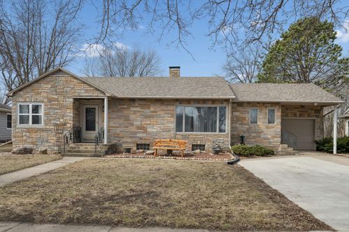 409 N Prairie St, Sherburn, MN, 56171-9689 | Card Image