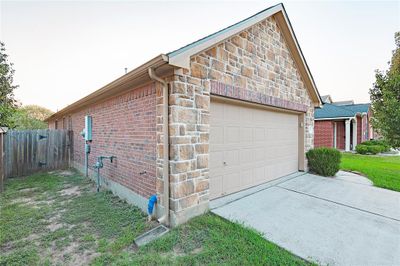 18411 Madisons Crossing Lane, House other with 3 bedrooms, 2 bathrooms and null parking in Tomball TX | Image 3