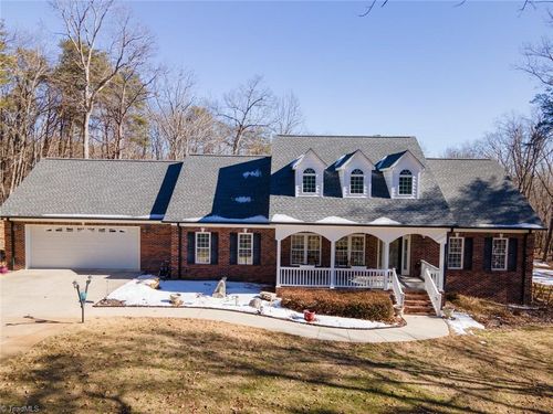 2668 Mountain Oak View Dr, Asheboro, NC, 27205-8799 | Card Image