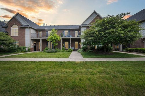 3328 Primrose Ln, Ypsilanti, MI, 48197-3216 | Card Image