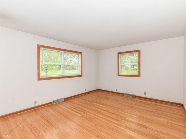 Family Room | Image 9