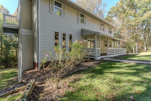 294 Sunnyside Ln, Marble, NC, 28905-6103 | Card Image