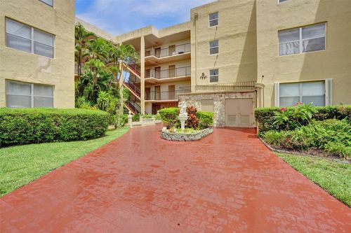 apt-101-2801 Somerset Dr, Lauderdale Lakes, FL, 33311-1928 | Card Image