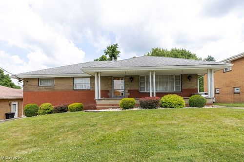 142 N 15th St, Weirton, WV, 26062-2552 | Card Image