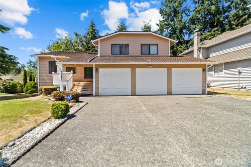 32827 12th Ave Sw, Federal Way, WA, 98023-5203 | Card Image