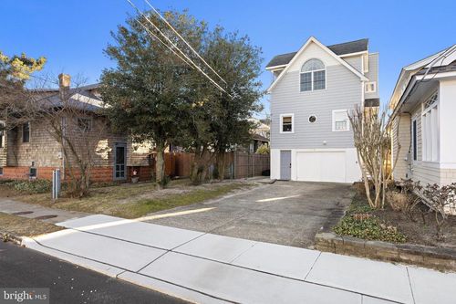 106 5th St, BEACH HAVEN, NJ, 08008-1936 | Card Image