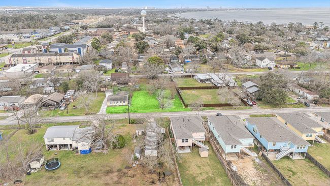 402 Bay Oaks Dr, Home with 0 bedrooms, 0 bathrooms and null parking in La Porte TX | Image 25