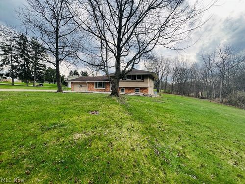 7360 N Meadowpark Dr, Walton Hills, OH, 44146-4318 | Card Image
