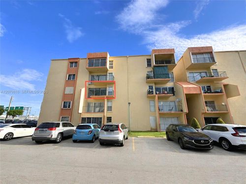 a302-1975 W 44th Place, Hialeah, FL, 33012 | Card Image