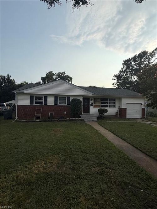 8019 Arrowwood Ct, Norfolk, VA, 23518-3157 | Card Image