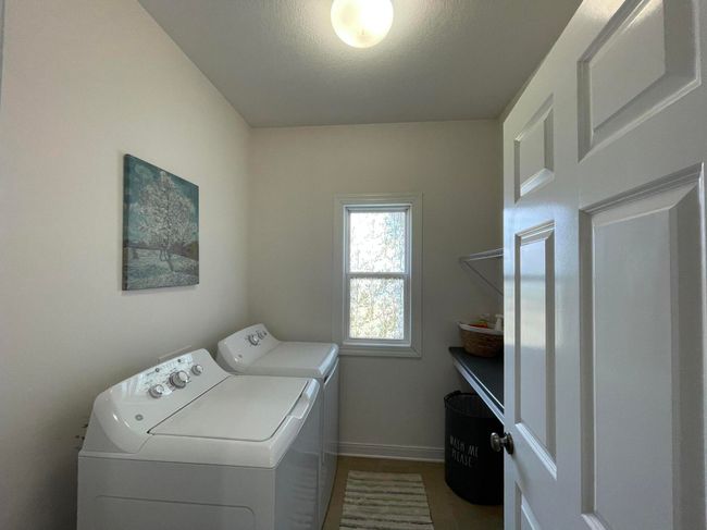 Laundry Room | Image 15