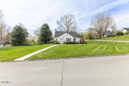 219 Gilmer Park, Johnson City, TN, 37604 | Card Image