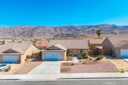 71511 Valle Vista Rd, Twentynine Palms, CA, 92277 | Card Image