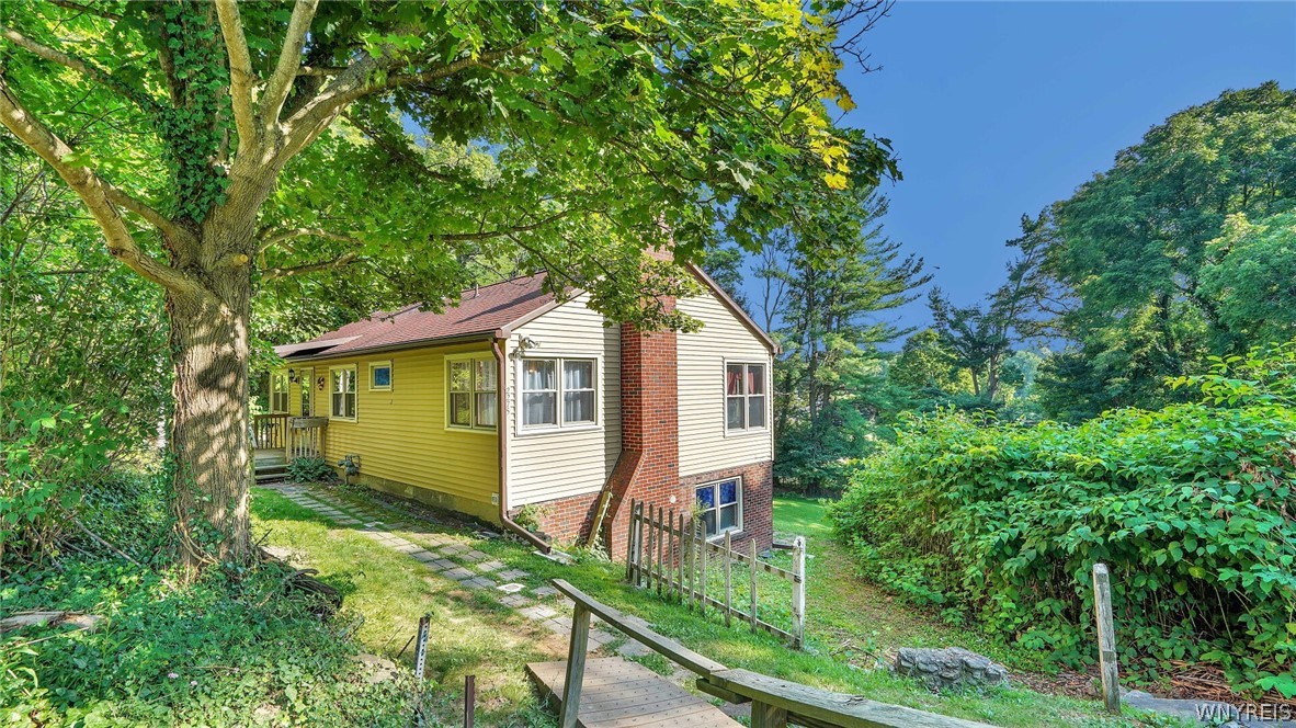 Gowanda Zoar Rd, Gowanda, NY 14070