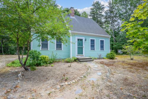 490 W Yarmouth Rd, West Yarmouth, MA, 02673-1458 | Card Image