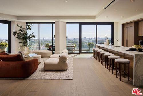 601-8420 W Sunset Blvd, West Hollywood, CA, 90069-1169 | Card Image
